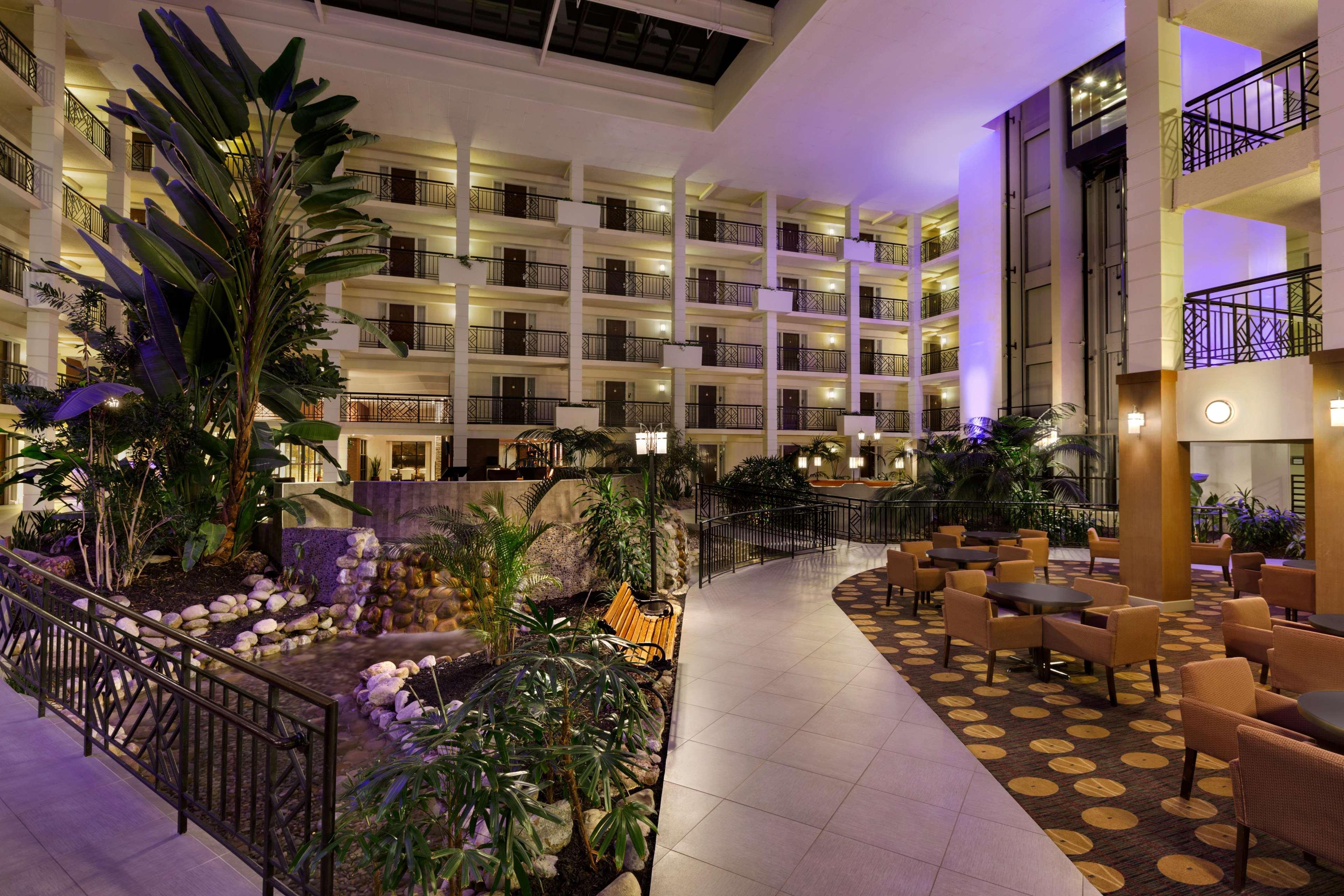 Embassy Suites By Hilton Piscataway Somerset Εξωτερικό φωτογραφία